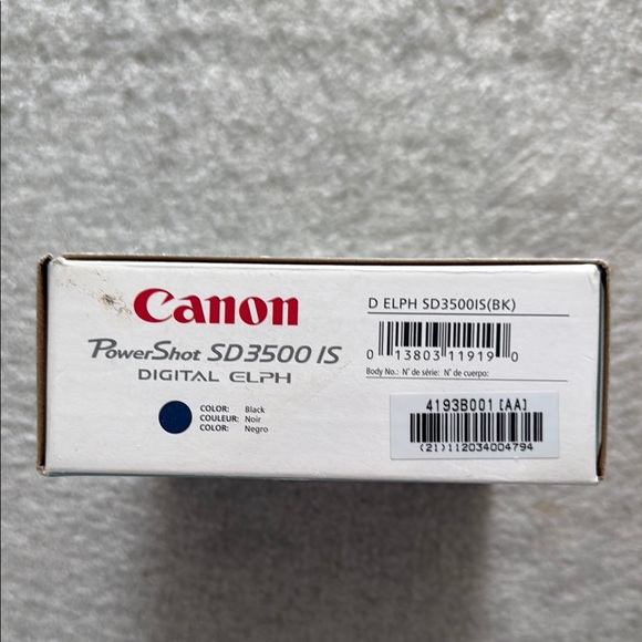 Canon PowerShot SD3500 IS Digital Camera - Black - Picture 2 of 5
